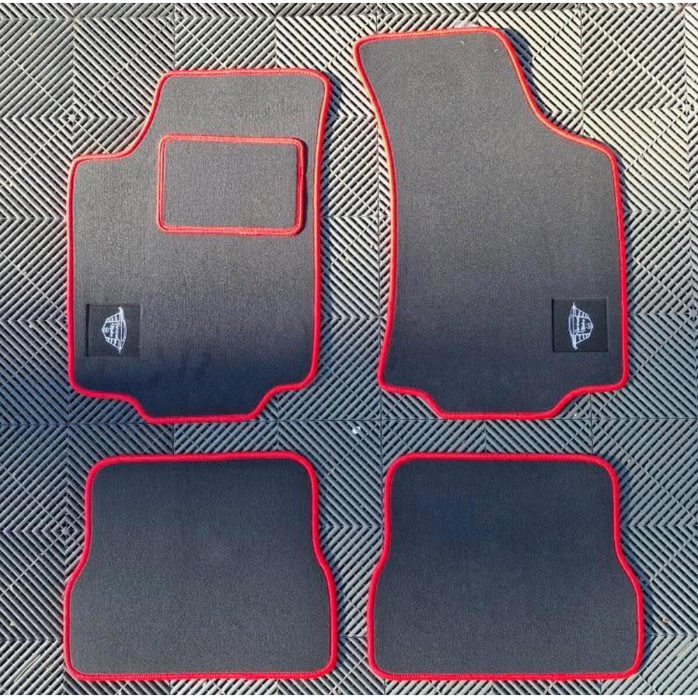 Set Tapis de voiture Personnalisé Furious Motors