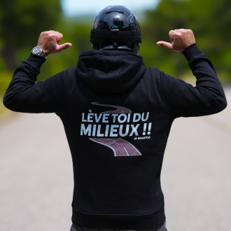 Sweat à capuche Kramtoo - “ Lève toi du milieux ”